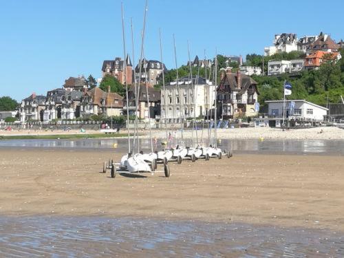 L'Eden Parc Apartment Villers-sur-Mer Luaran gambar